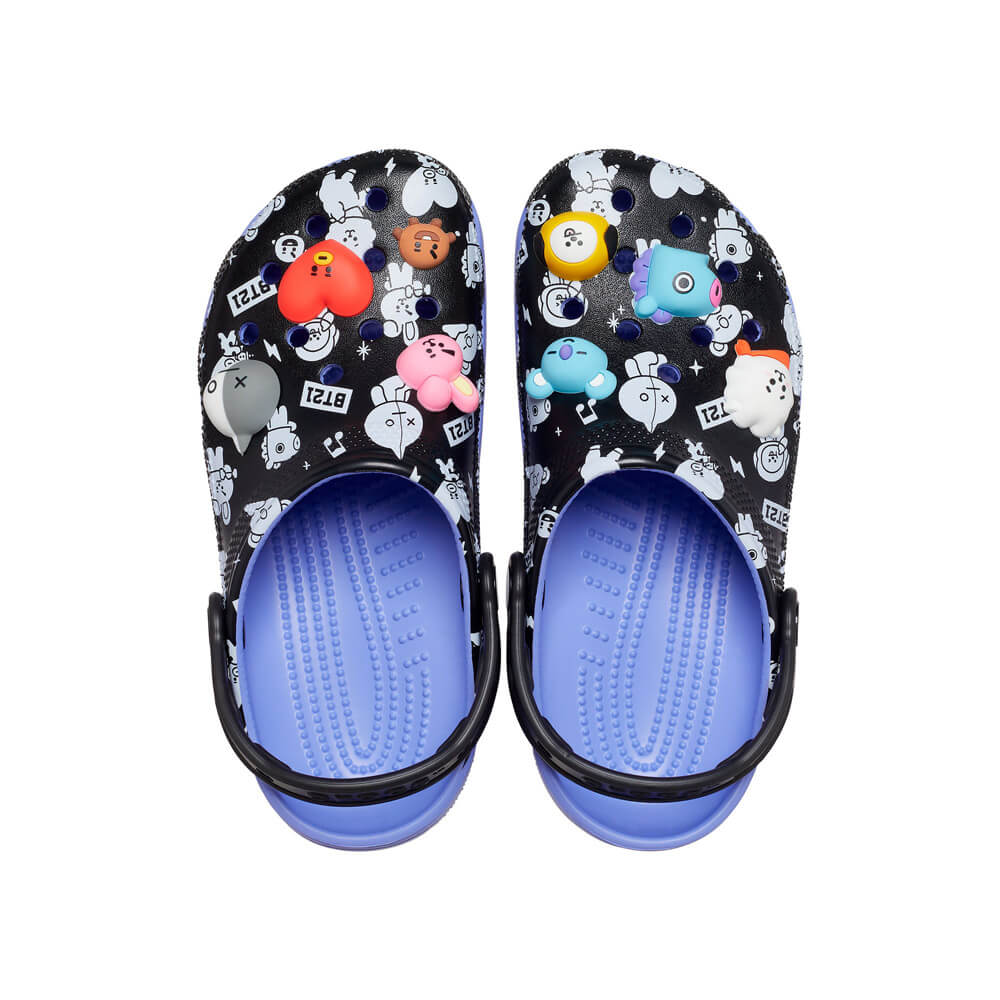 Disney 100 Mickey & outlet Friends Crocs M5W7